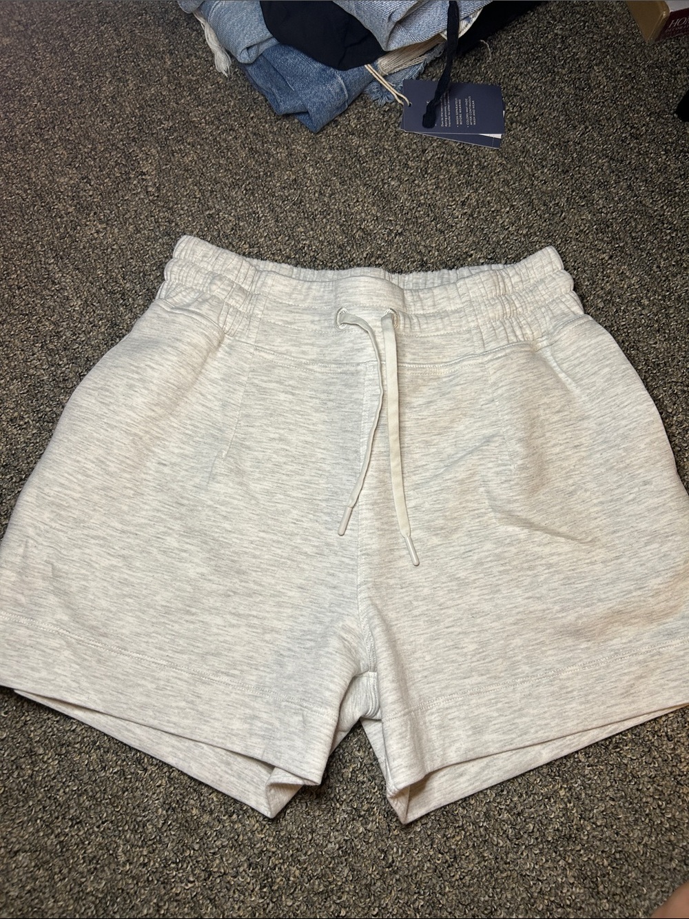 Women’s Cozy Drawstring Shorts - Light Heather Gray